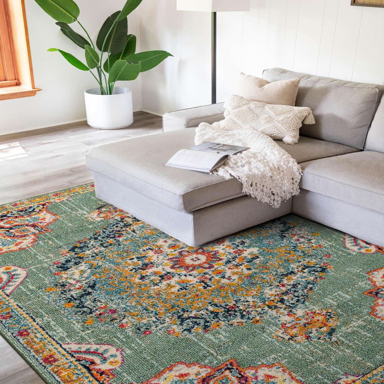 Green 8' x 10' Madeline Rug