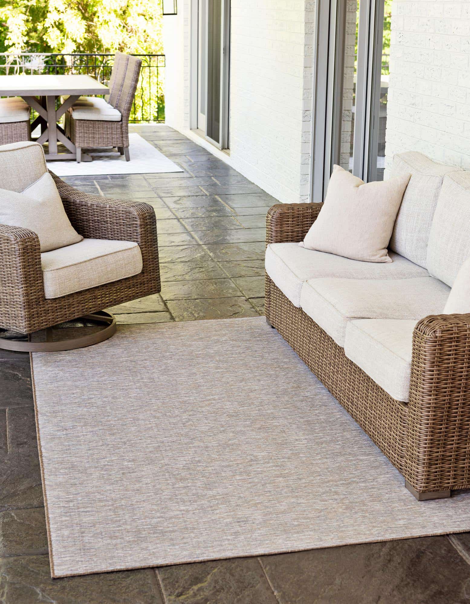 Beige 7' 5 x 10' Outdoor Solid Indoor / Outdoor Rug