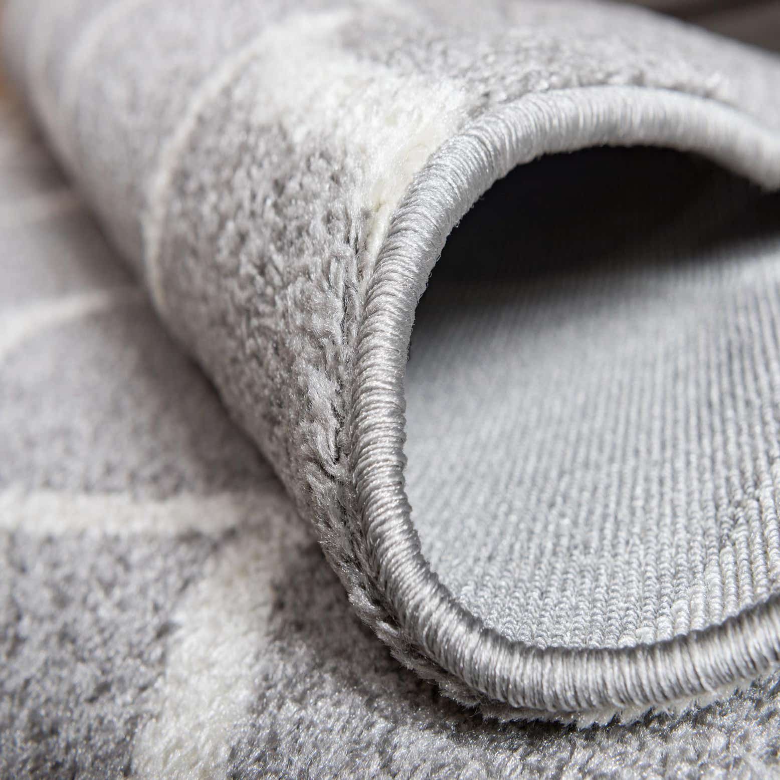 Light Gray 2' x 6' Lattice Frieze Runner Rug