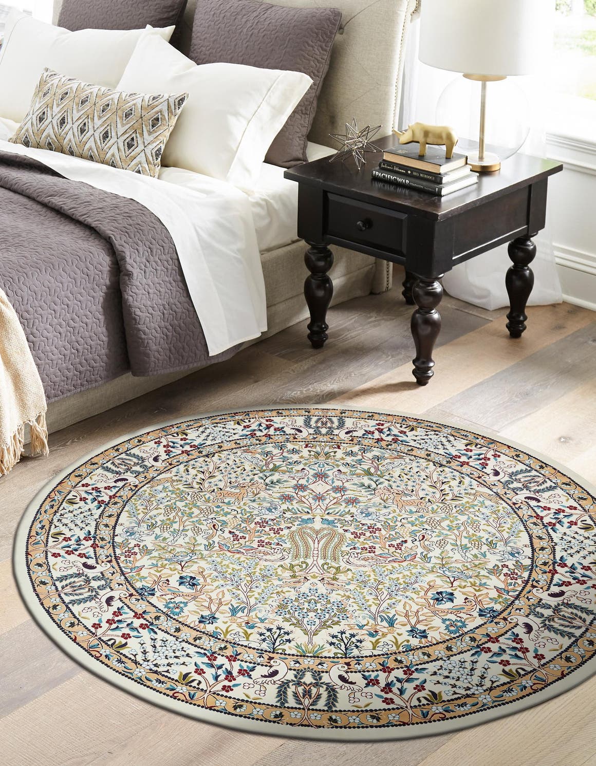 Ivory 10' x 10' Nain Design Round Rug Rugs.ca