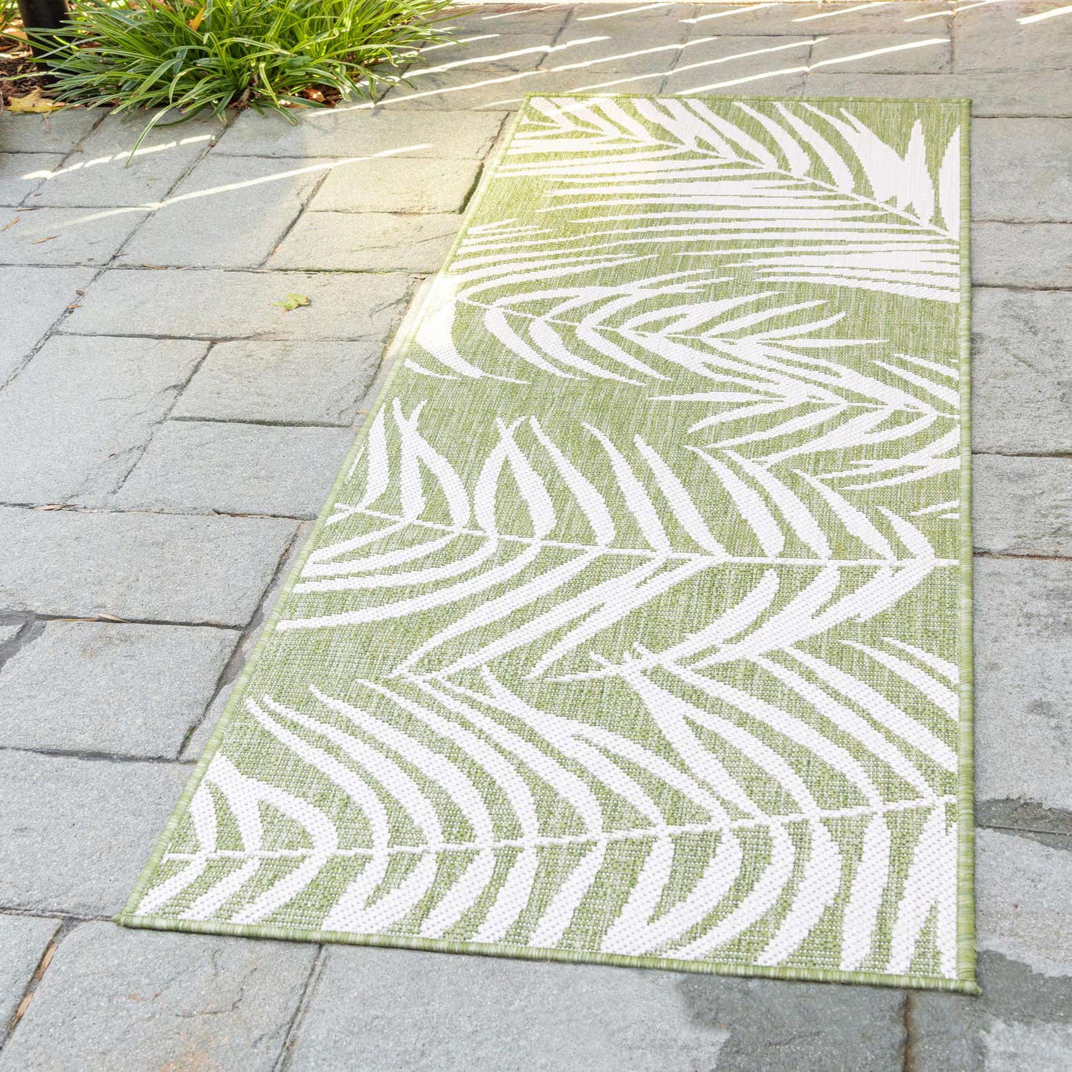 Green 2' x 6' Outdoor Botanical Runner Indoor / Outdoor Rug eSaleRugs