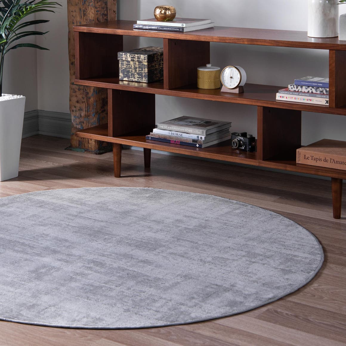Gray 5' x 5' Valencia Round Rug Rugs.ca