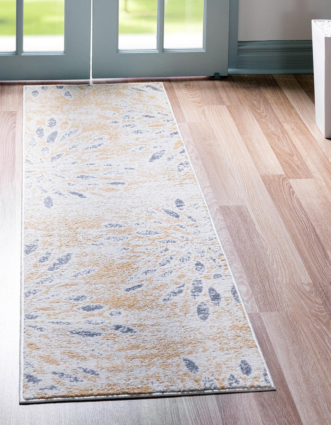 Yellow 2' 7 x 10' Charleston Runner Rug