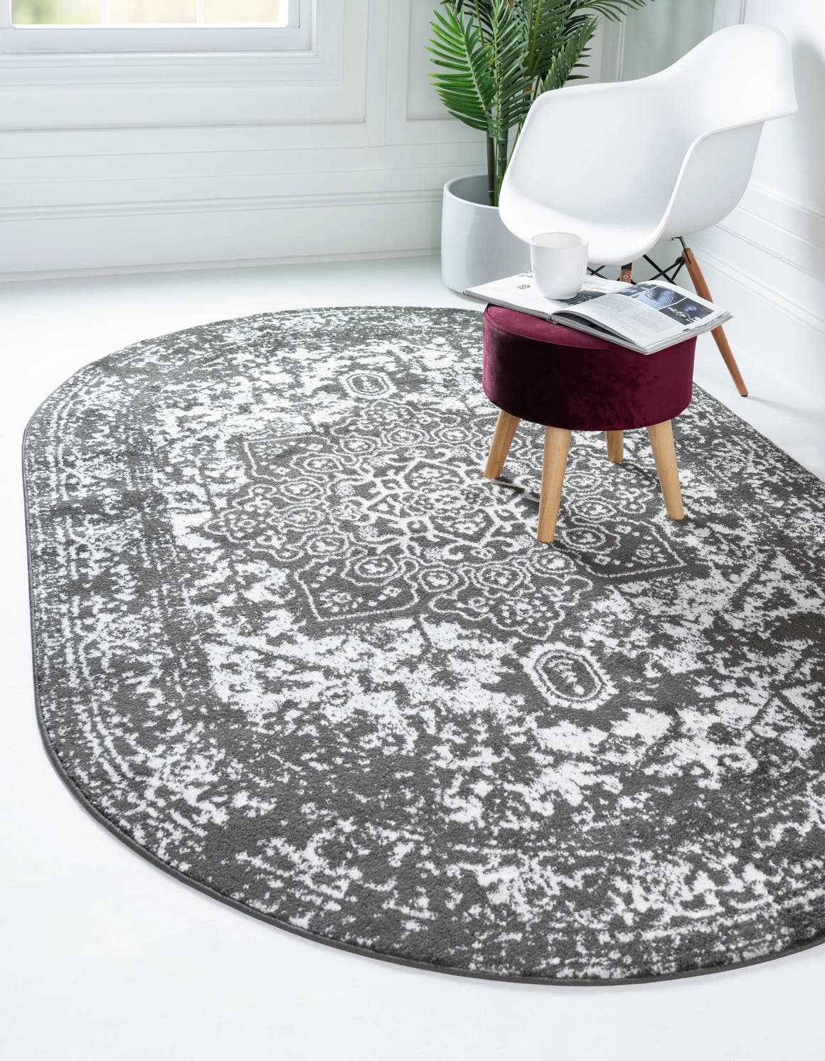 Dark Gray 7' 10 x 10' Arlington Oval Rug