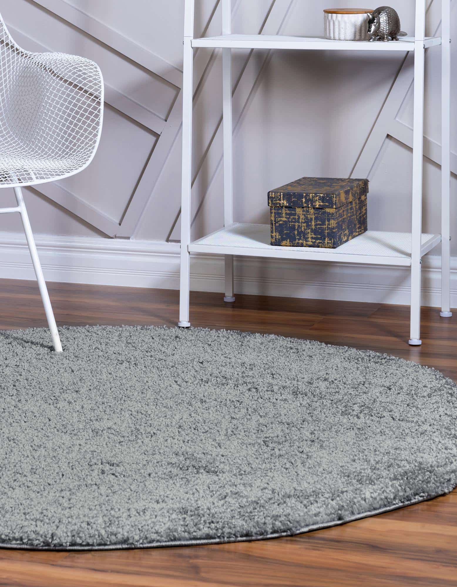 Cloud Gray 5 x 5 Soft Solid Shag Round Rug Rugs com Cloud Gray 5 x 5 Soft Solid Shag Round Rug Rugs com