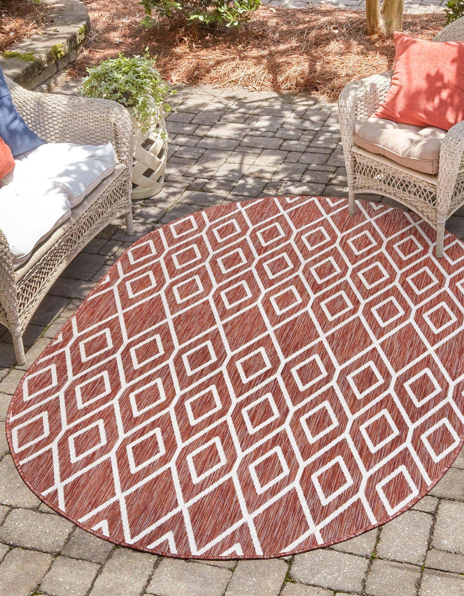 Rust Red 5' 3 x 8' Jill Zarin Oval Indoor / Outdoor Rug