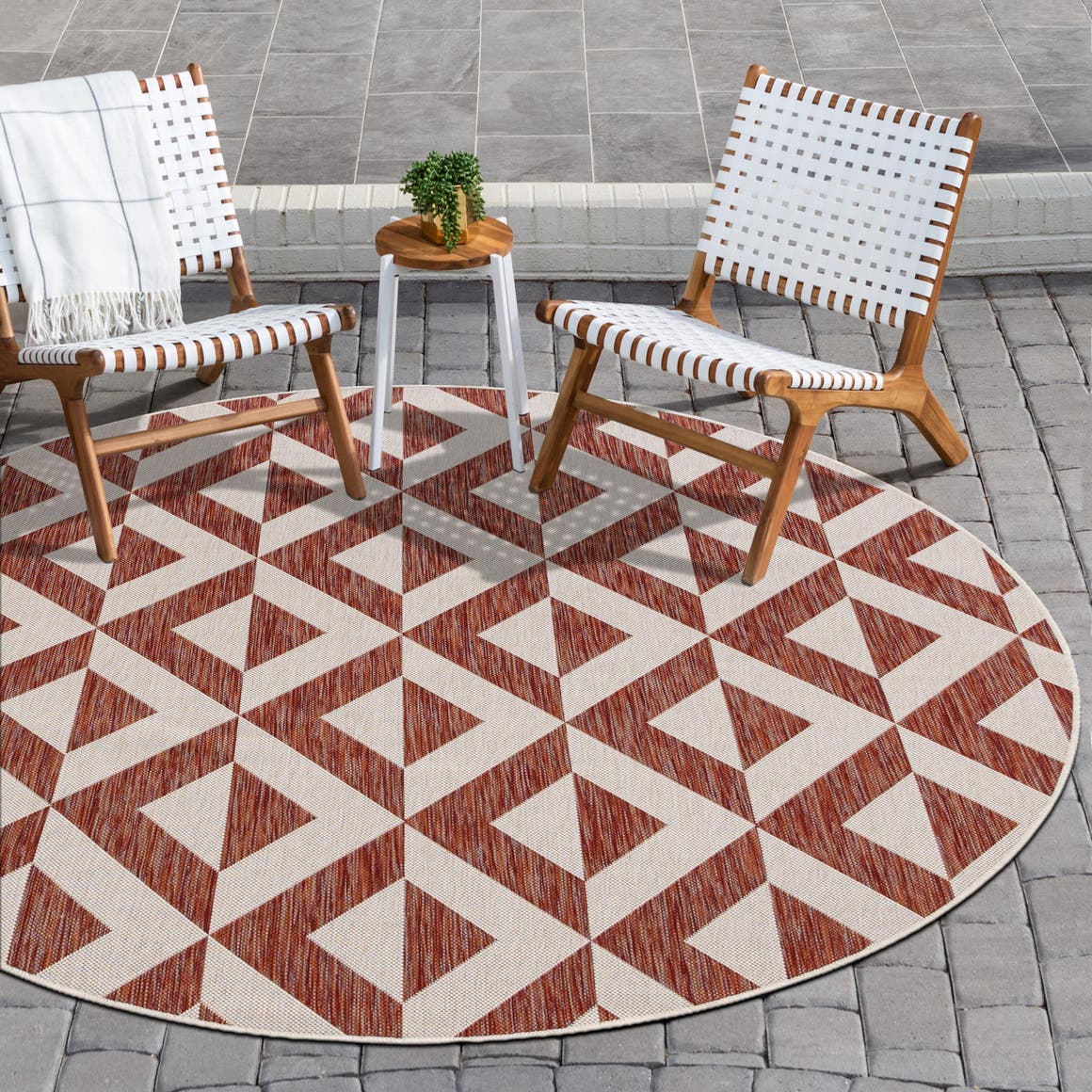 Rust Red 6' 7 x 6' 7 Jill Zarin Outdoor Round Indoor / Outdoor Rug