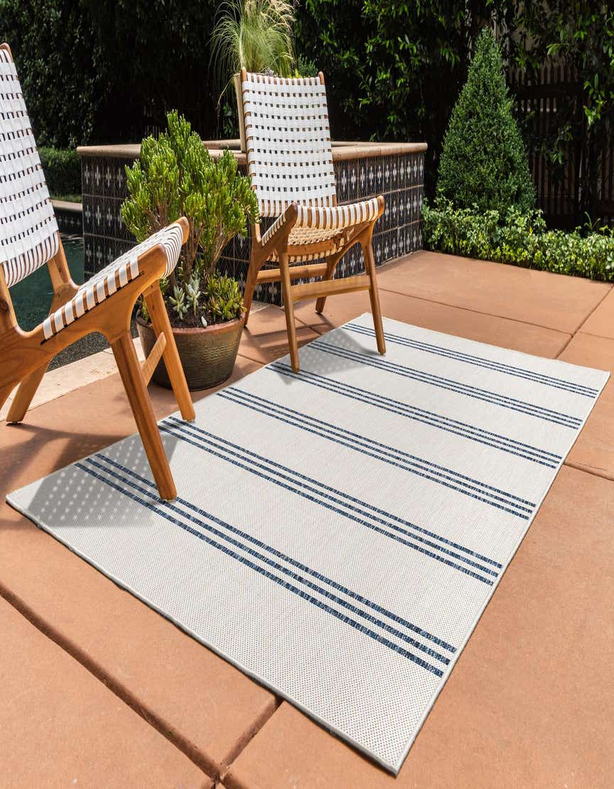 Ivory 9' x 12' Jill Zarin Indoor / Outdoor Rug