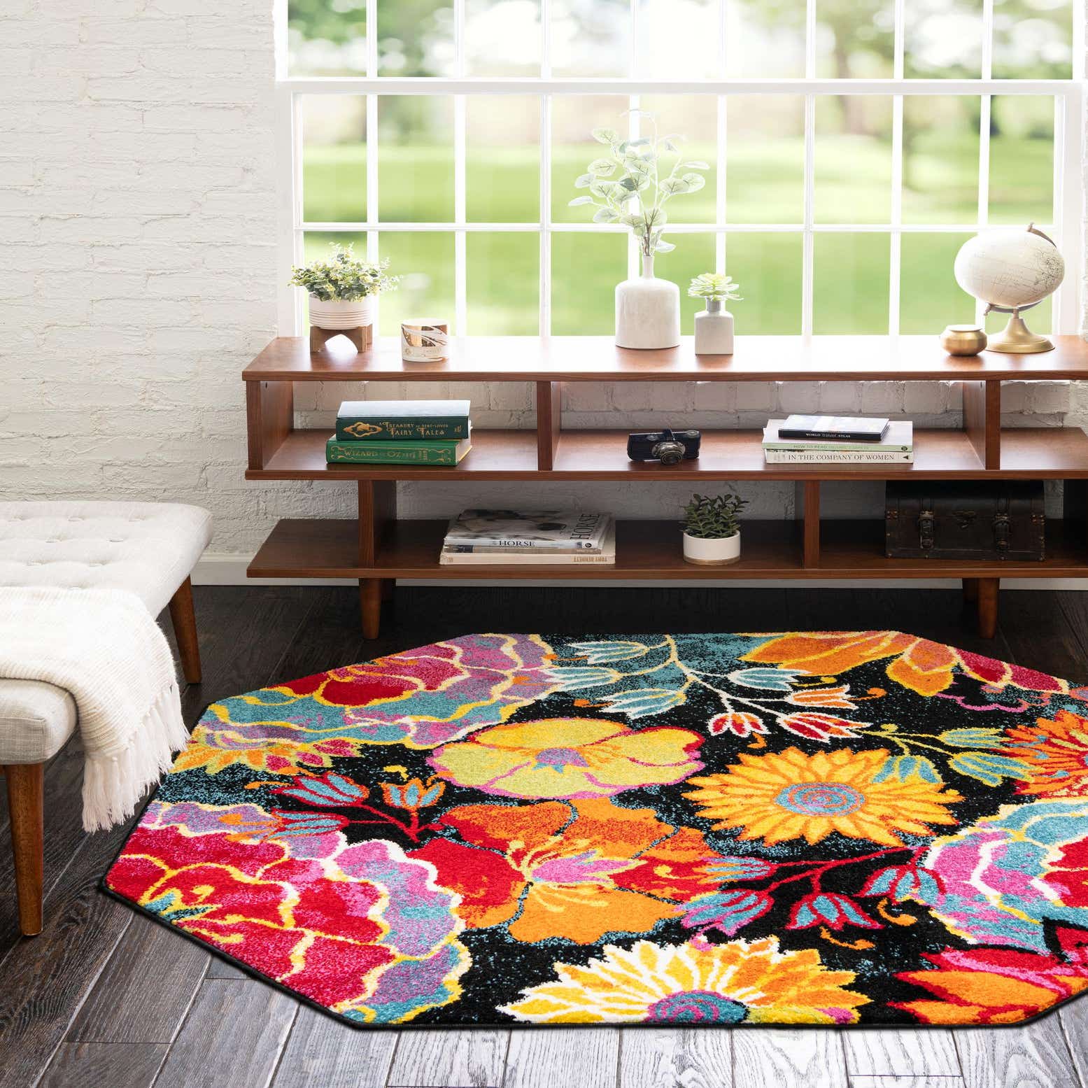 Black 8' x 8' Tuscany Octagon Rug