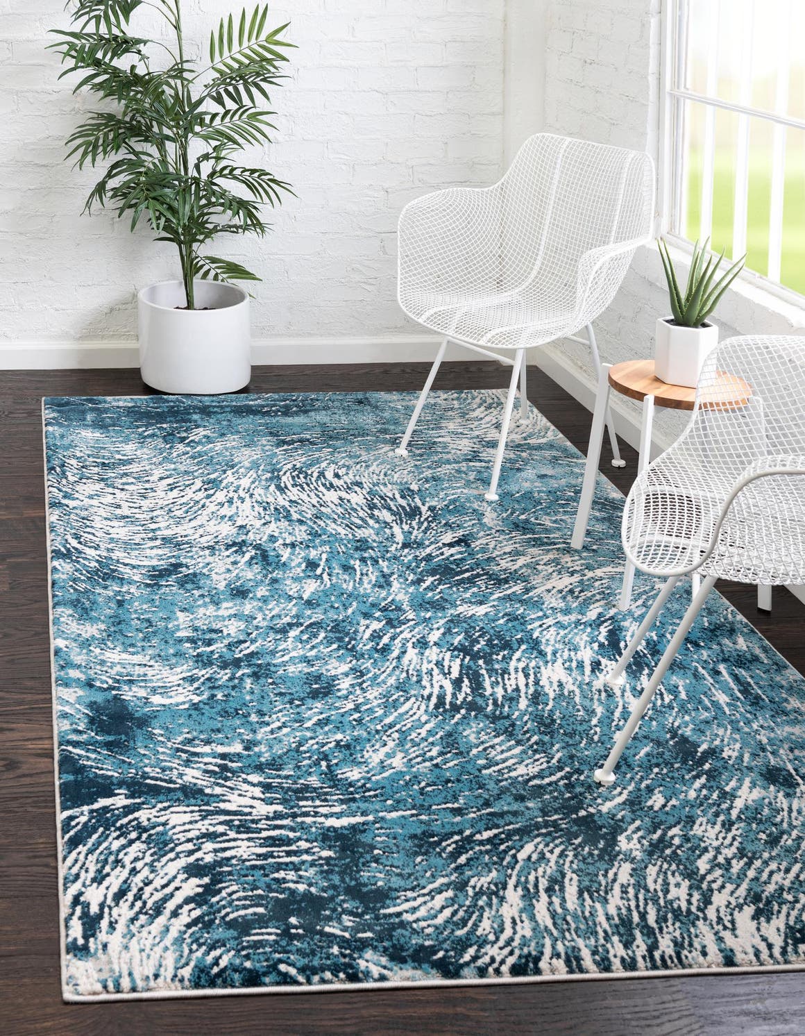 Blue 8' x 10' Oasis Rug