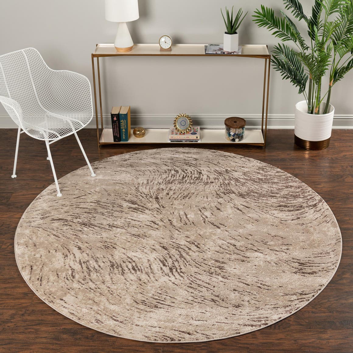 Brown 7' x 7' Oasis Round Rug