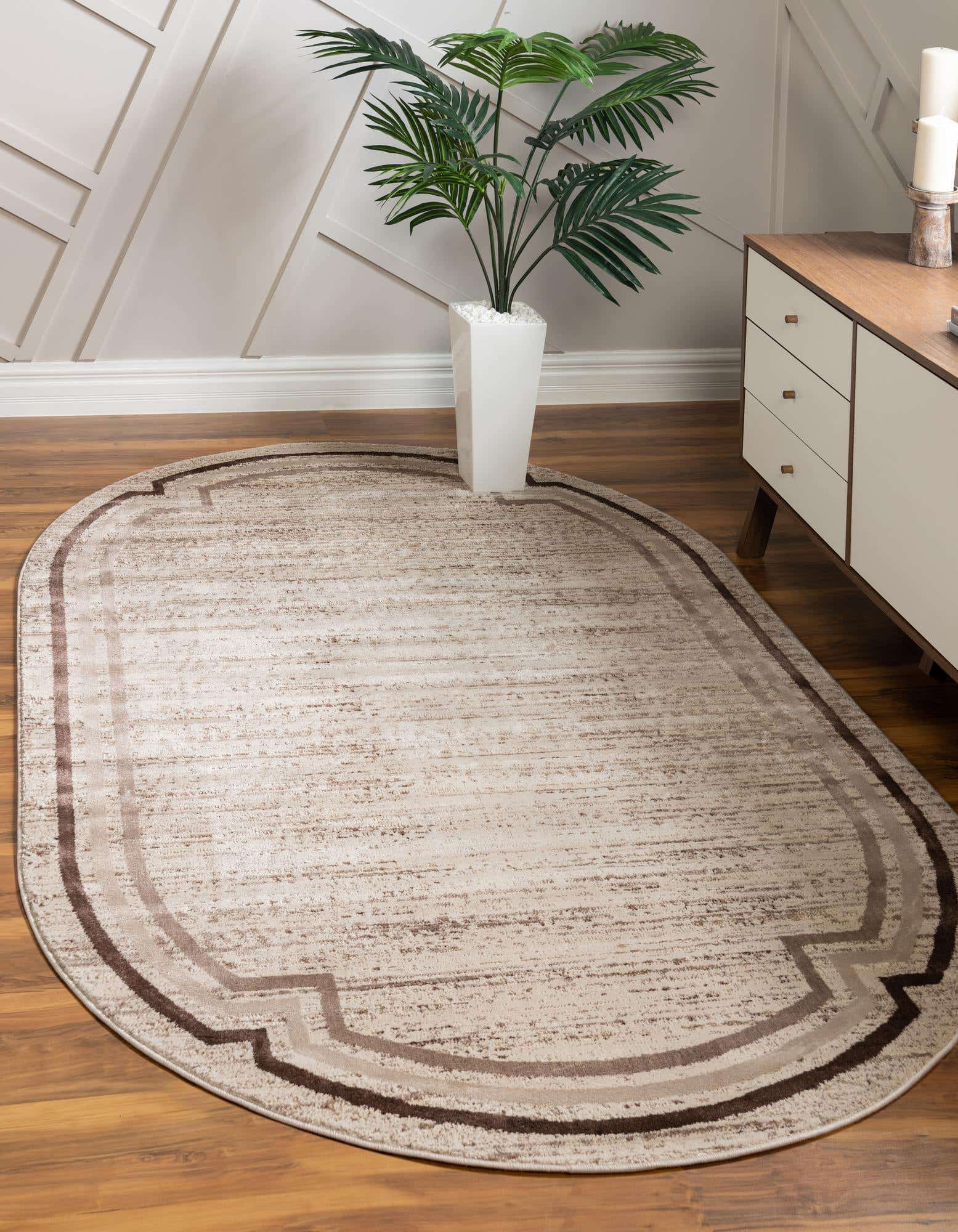 Brown 8' x 10' Oasis Oval Rug | eSaleRugs