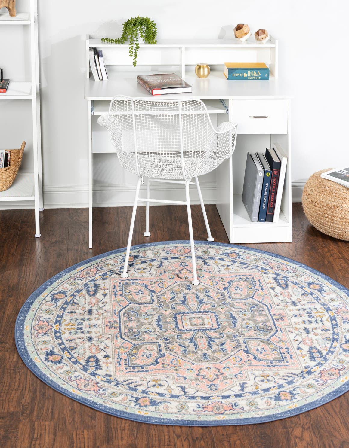 Multicolor 3' 3 x 3' 3 Whitney Round Rug