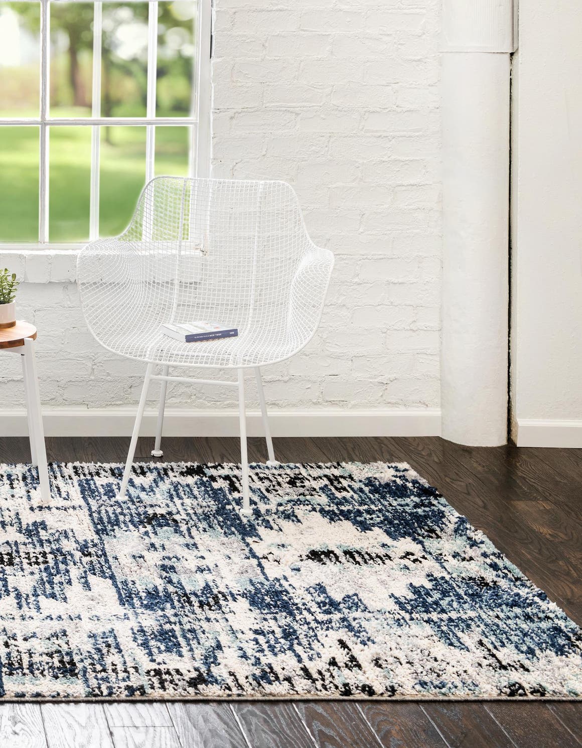 Blue 2' x 3' Tucson Rug