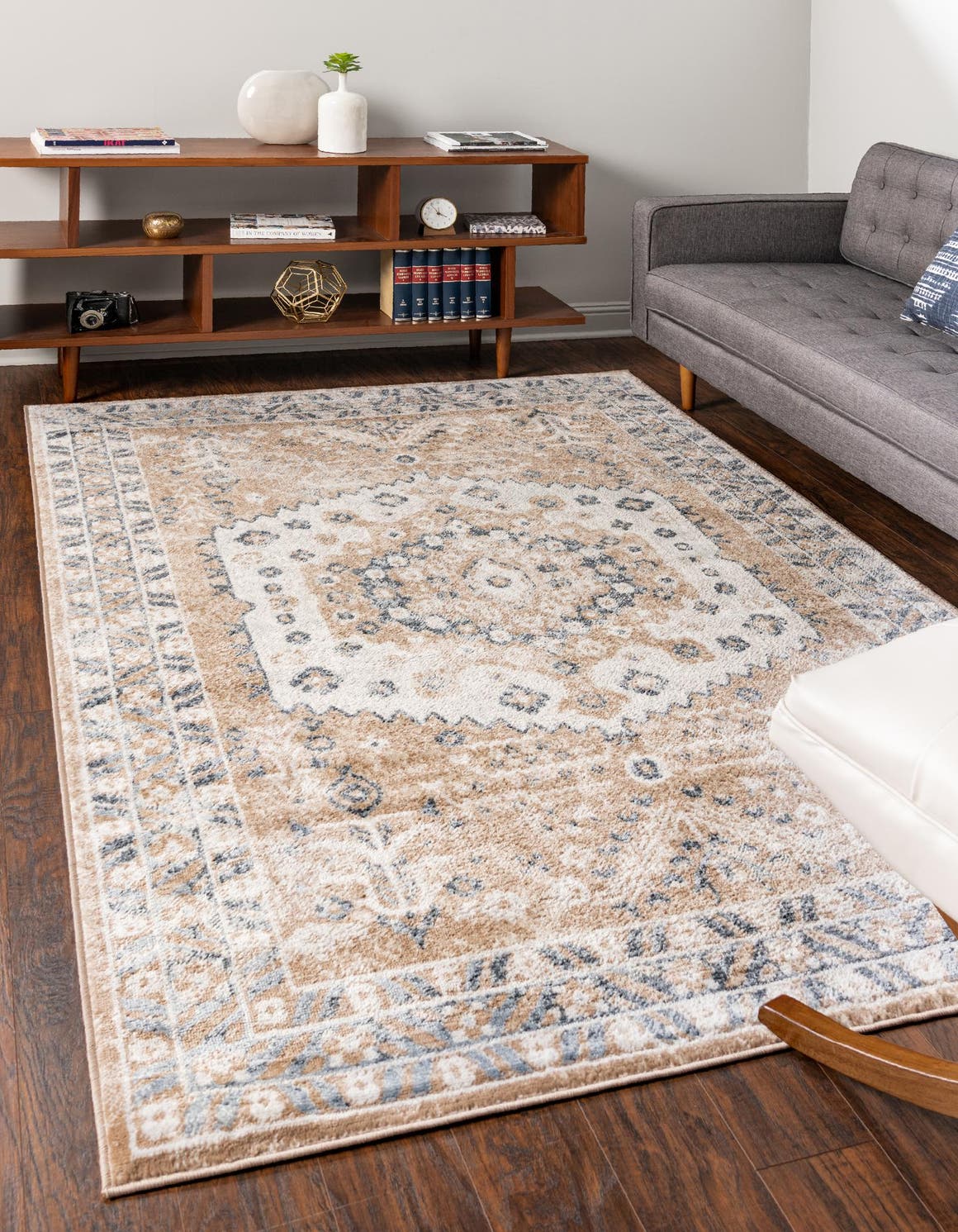 Beige 8' x 10' Oxford Rug