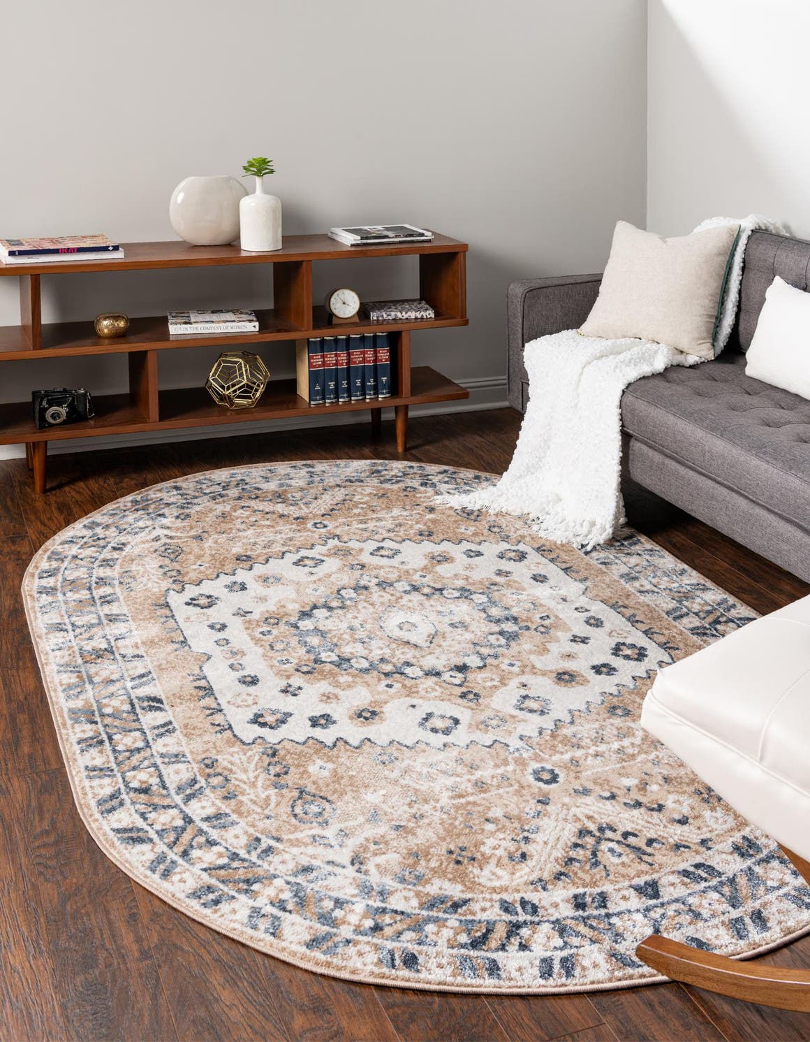 Beige 8' x 10' Oxford Oval Rug