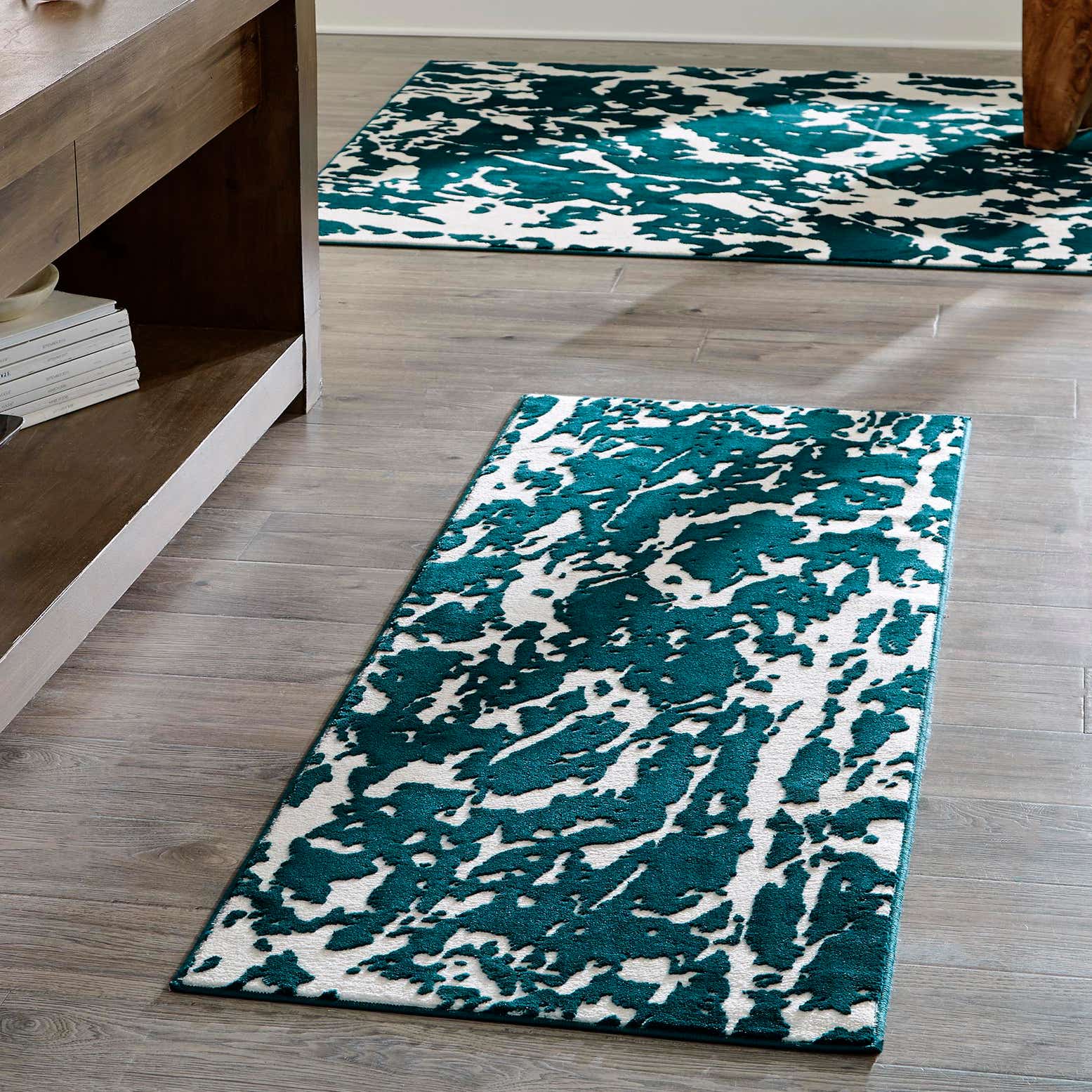 Teal 2' x 8' 8 Vince Camuto Runner Rug