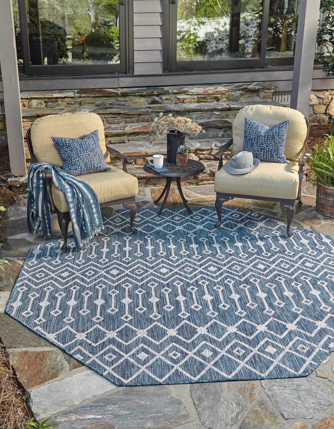 Blue 4' x 4' Outdoor Lattice Octagon Rug