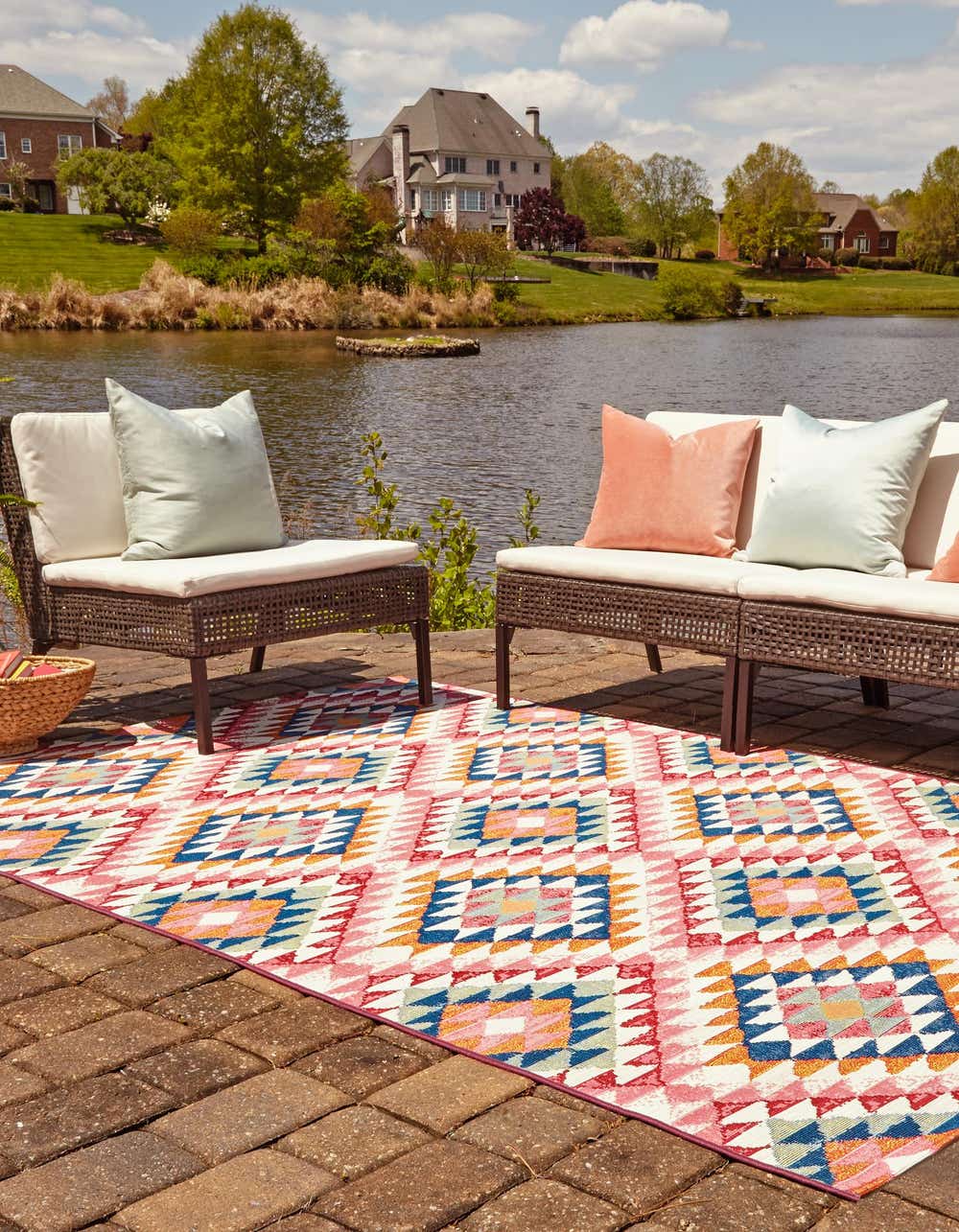 Multicolor 5' 3 x 8' Outdoor Southwestern Rug | eSaleRugs