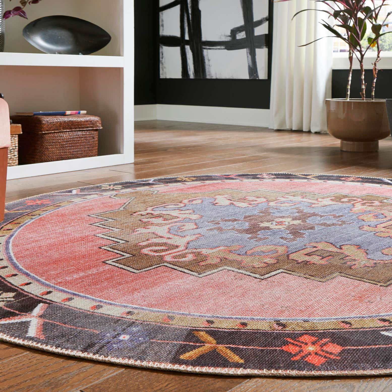 Pink 5' x 5' Timeless Round Rug