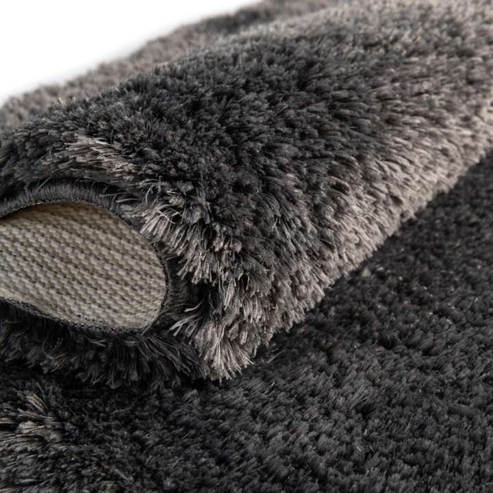 1' 8 x 2' 7 Bano Luxe Bath Mat