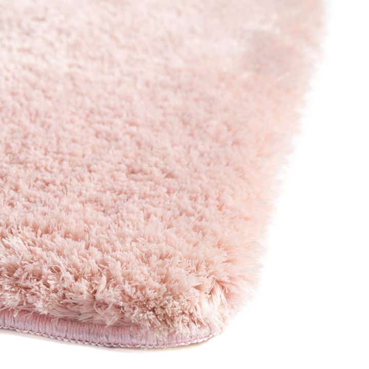 1' 8 x 2' 7 Bano Luxe Bath Mat