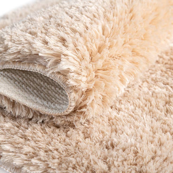 Detail image of 1' 8 x 2' 7 Bano Luxe Bath Mat