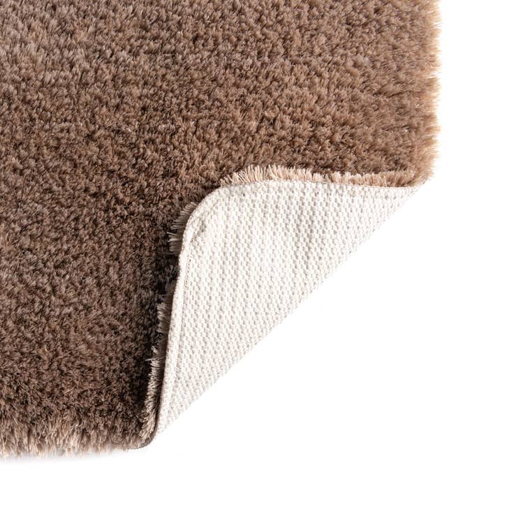 Detail image of 1' 8 x 2' 7 Bano Luxe Bath Mat