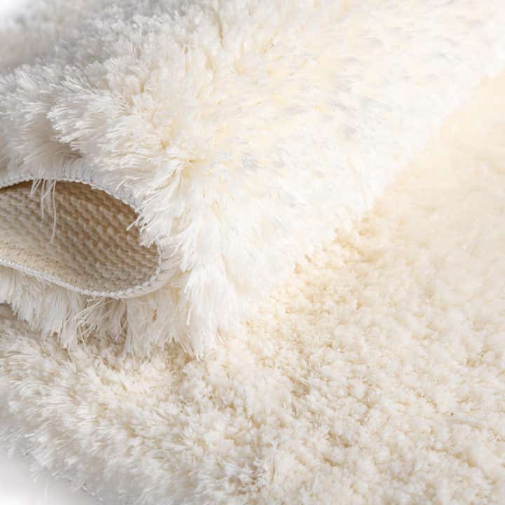 1' 8 x 2' 7 Bano Luxe Bath Mat
