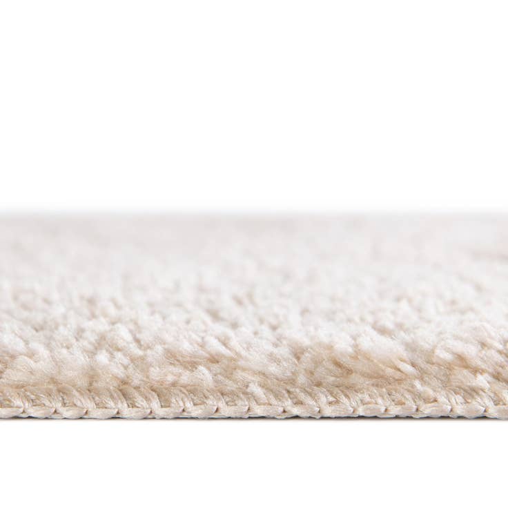 Detail image of 1' 8 x 2' 7 Bano Everyday Bath Mat