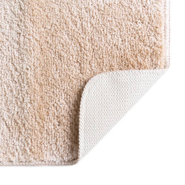 Detail image of 1' 8 x 2' 7 Bano Everyday Bath Mat