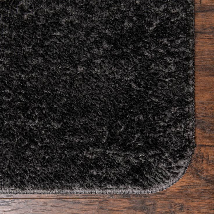 Detail image of 1' 8 x 2' 7 Bano Everyday Bath Mat