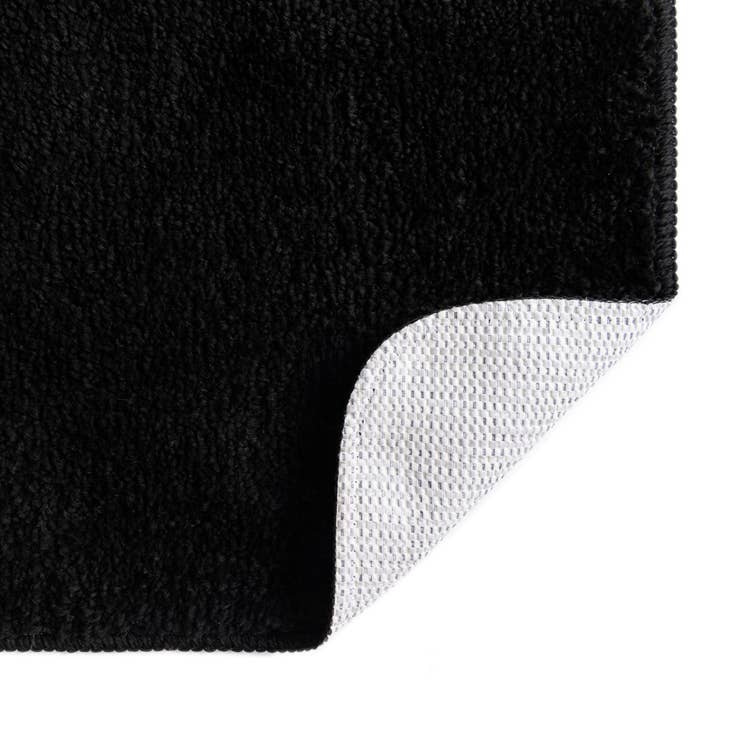 Detail image of 1' 8 x 2' 7 Bano Everyday Bath Mat