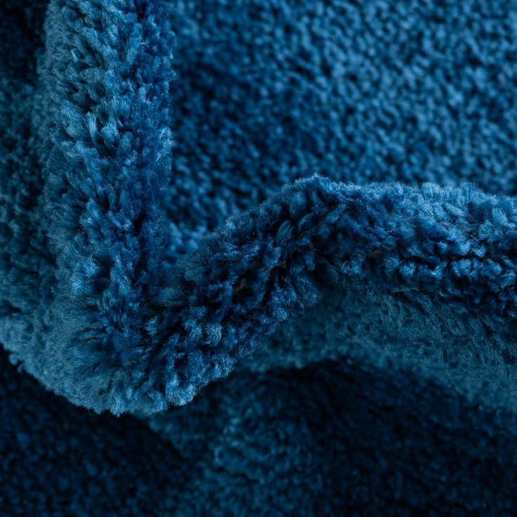 Detail image of 1' 8 x 2' 7 Bano Everyday Bath Mat