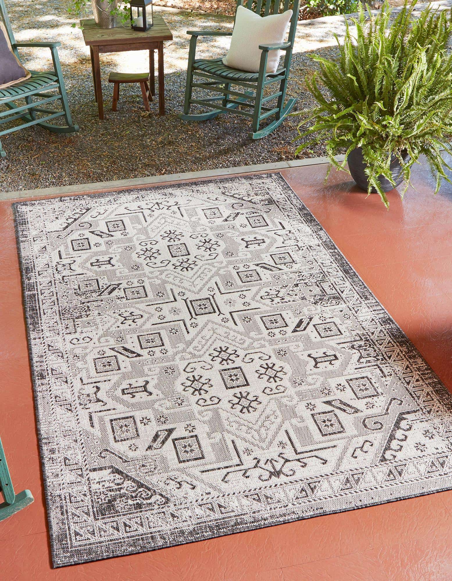Charcoal Gray 9' x 12' Outdoor Aztec Indoor / Outdoor Rug