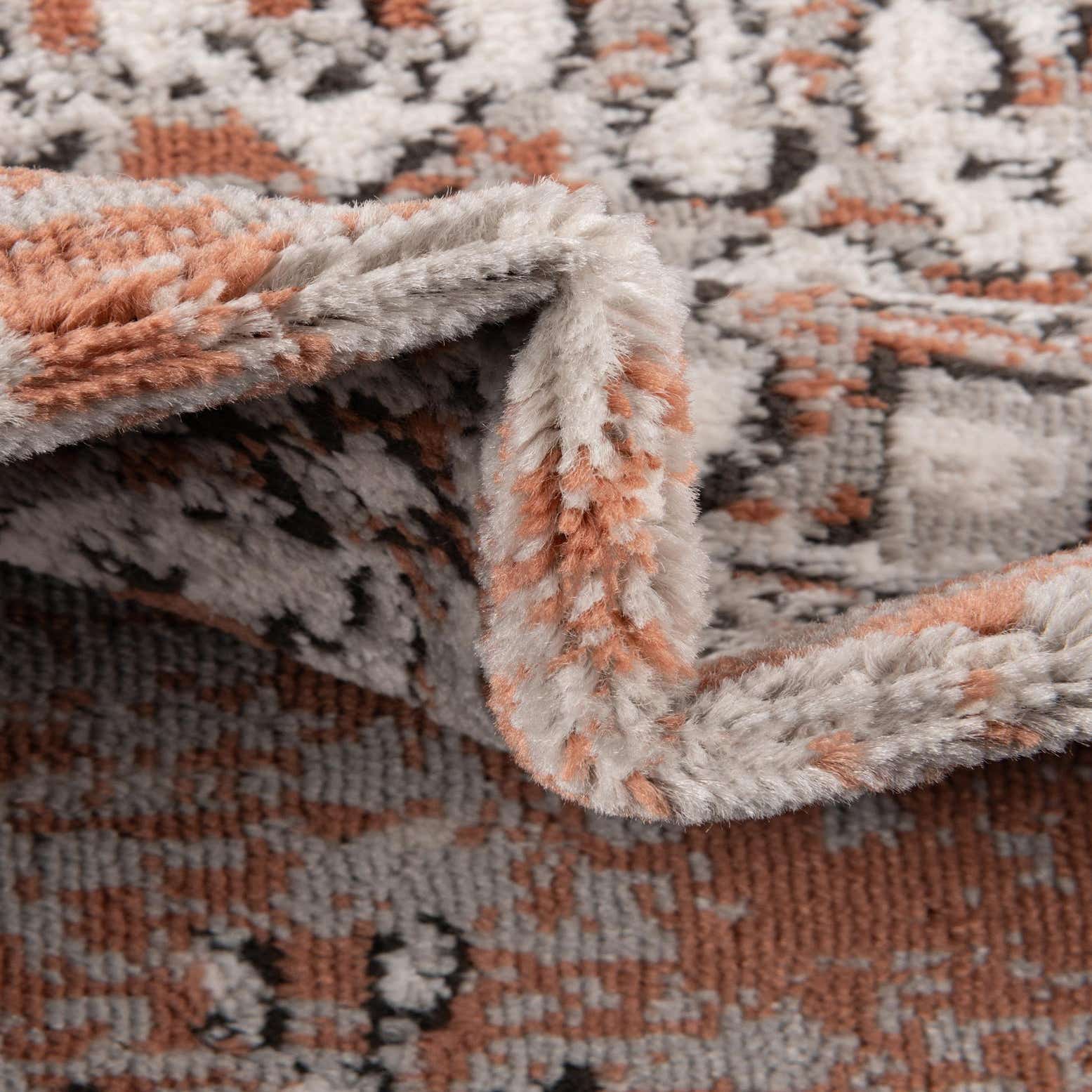 Salmon Pink 12' x 12' Nyla Round Rug