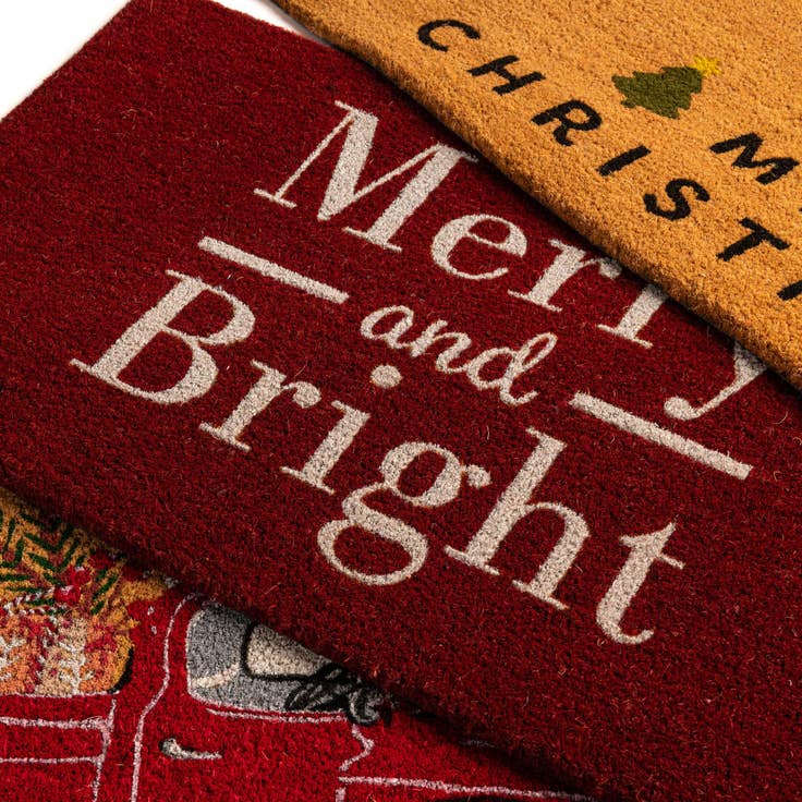 Detail image of 1' 6 x 2' 6 Merry and Bright Doormat