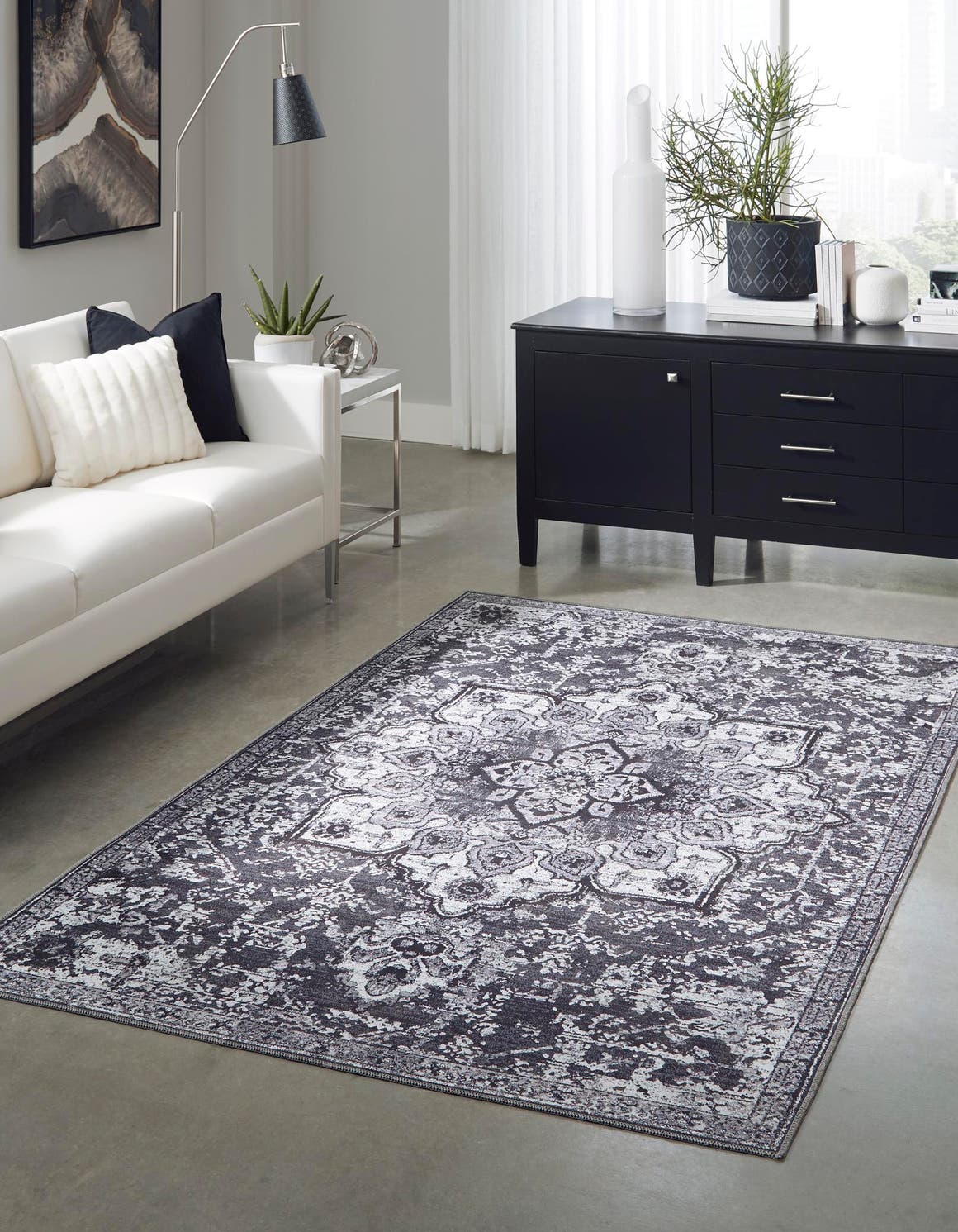 Dark Gray 5' 3 x 8' Francesca Rug