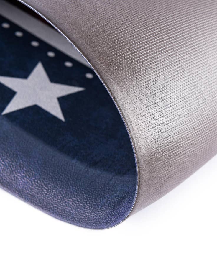 Detail image of 2' x 3' American Holiday Comfort Mat