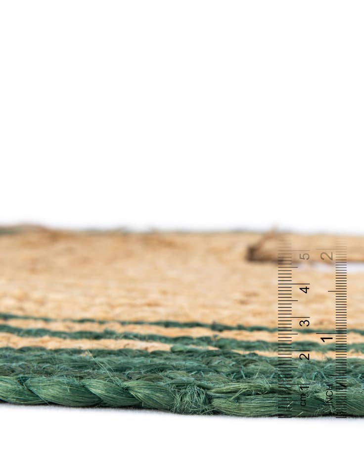 Detail image of 7' 1 x 7' 1 Hand Braided Christmas Tree Skirt