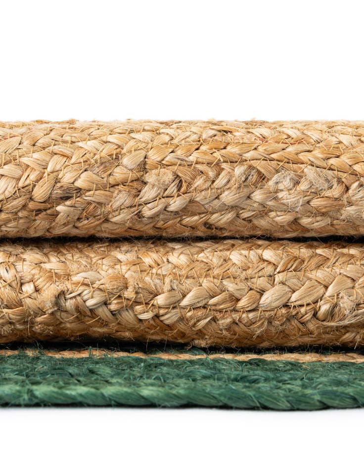 Detail image of 7' 1 x 7' 1 Hand Braided Christmas Tree Skirt