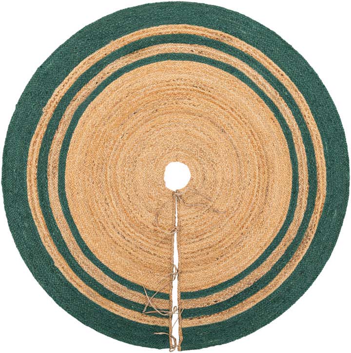 5' 1 x 5' 1 Hand Braided Christmas Tree Skirt