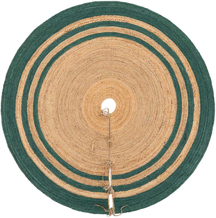 6' 1 x 6' 1 Hand Braided Christmas Tree Skirt