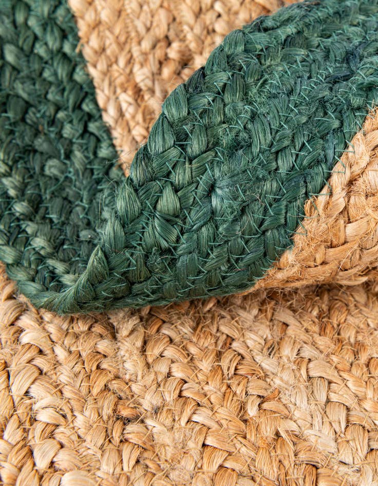 Detail image of 2' 2 x 2' 2 Hand Braided Christmas Tree Skirt