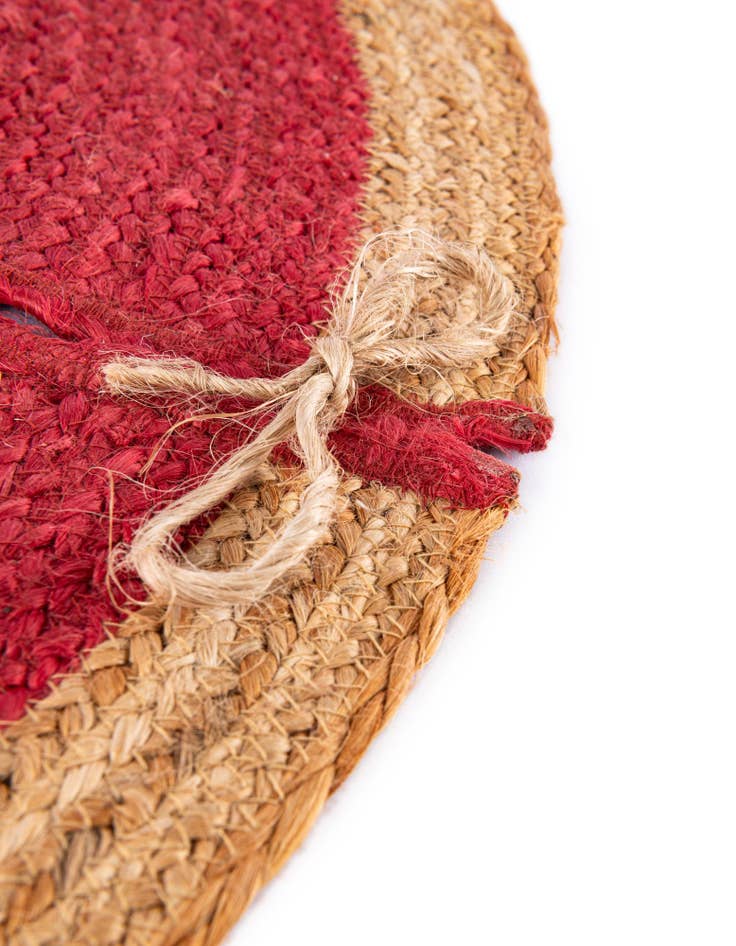 Detail image of 2' 2 x 2' 2 Hand Braided Christmas Tree Skirt