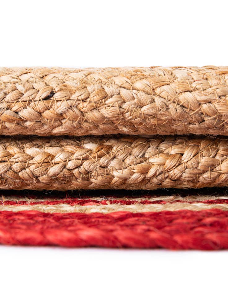 Detail image of 4' 1 x 4' 1 Hand Braided Christmas Tree Skirt