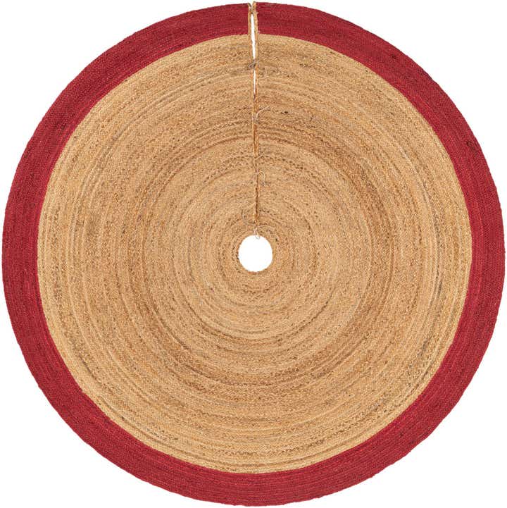 7' 1 x 7' 1 Hand Braided Christmas Tree Skirt