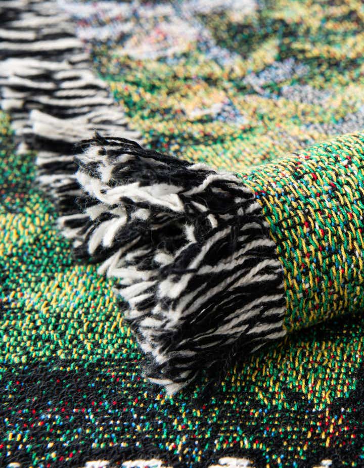 135cm x 185cm Tranquil Garden Throw Blanket