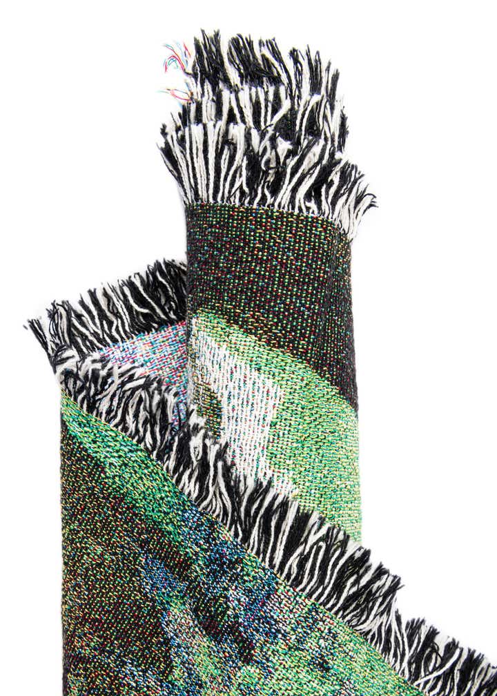 135cm x 185cm Tranquil Garden Throw Blanket