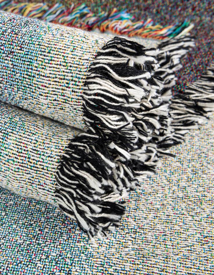 Detail image of 4' 6 x 6' Morning Light Throw Blanket